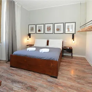 Natale Del Grande 21 Stylish Apartamento